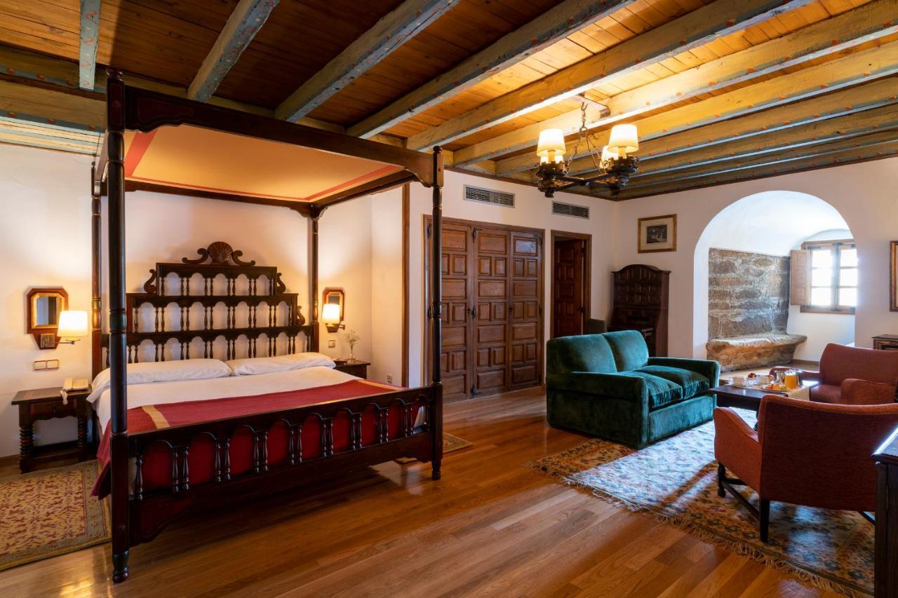 Parador De Vilalba Exterior foto